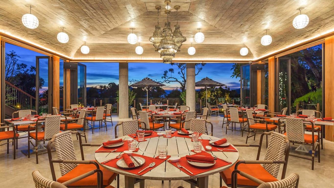 سري بانوا بوكيت لاكشري بول فيلا هوتل - اعتماد SHA Extra Plus