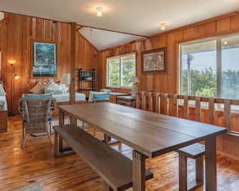 Stromayer Cottage: Enjoy this cabin like home, simplistic design. - Ocracoke - Comedor