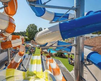 ZEcamping familial avec parc aquatique - chiens acceptés - Château-d’Olonne