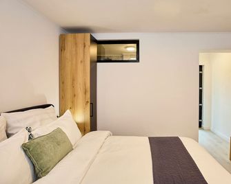 Maison 7 Poiana Domnitorilor - Câmpina