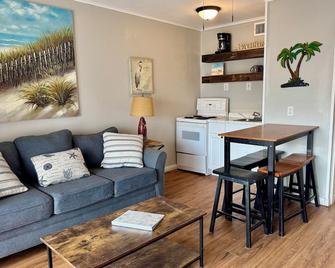 Relaxing beach view condo - Corpus Christi - Living room
