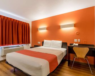 Motel 6 Dallas - Garland - Garland - Sovrum