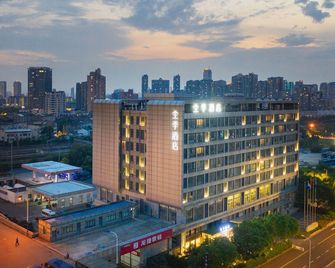 Ji Hotel Changzhou Railway Station - Changzhou - Building