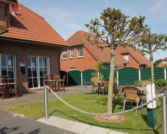 Neu Windfuhrs Fairy Home - Nessmersiel - Innenhof