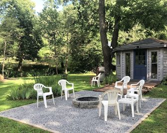 Veda Inn & Cottages - Maggie Valley - Patio