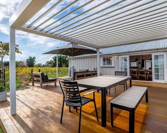 The Wine Shed - Martinborough - Innenhof