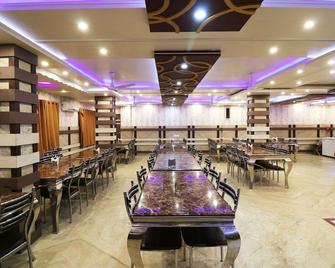 Hotel O Taj Palace - Rampurhut - Restaurant