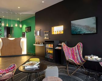 ibis Styles Paris Gare Saint Lazare - Paris - Building