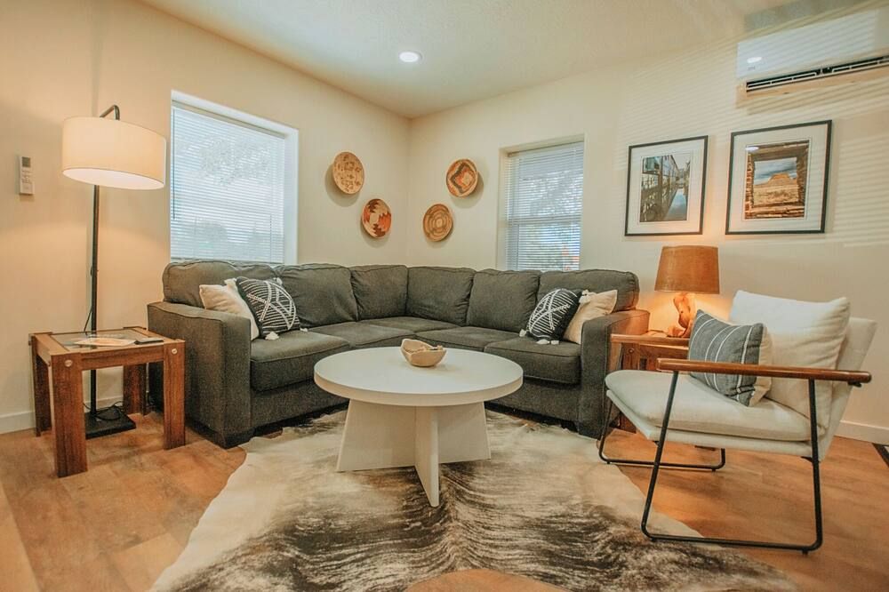 Arcade! Ac! Foosball! 2 Kings 1 Queen - אלבקורקי - סלון