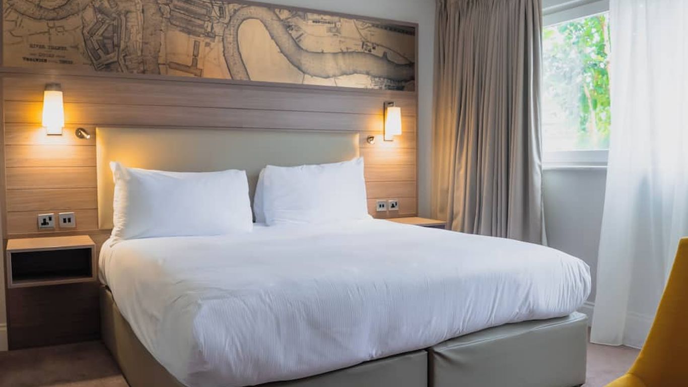 アンド オー ロンドン ドックランズ リバーサイド