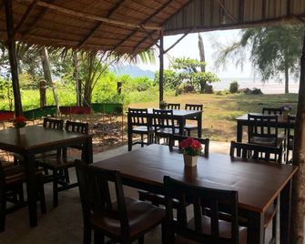 Blue Lagoon Home Trang - Kantang - Restaurant