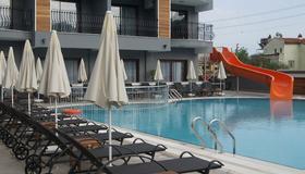 Club Viva Hotel - Marmaris - Pool