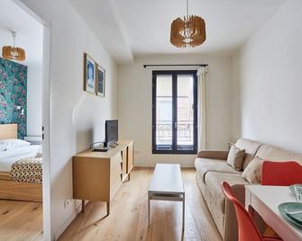 Residence Boulogne Centre le passage by Studio prestige - Boulogne-Billancourt - Sala de estar