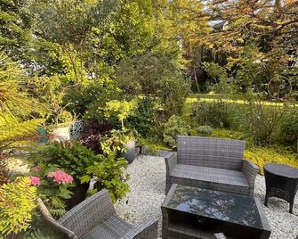 Auberge de Keranden - Landerneau - Patio