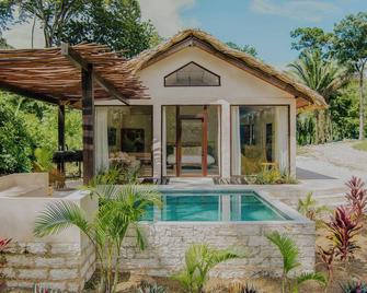 Nour Villas - Belmopan - Pool