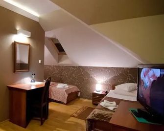 Pod Sosnami Gosciniec - Drzonków