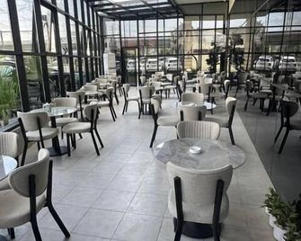 Baz Hotel - Bagdad - Restaurante