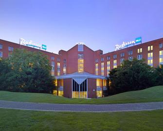 Radisson Blu Hotel, Karlsruhe - Ettlingen - Gebäude