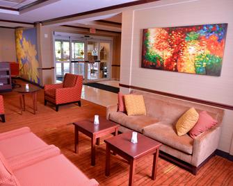 كورتيارد ميدلبوري - مدلبري - غرفة معيشة