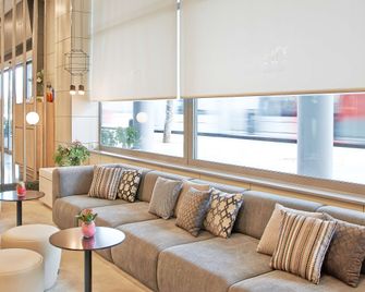 NH Ciudad de Zaragoza - Saragozza - Area lounge