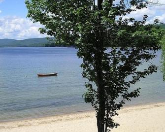 Novella Cottage at Newfound Lake, Sandy Beach - Bristol - Playa