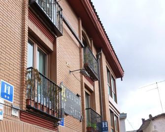 Hostal Ciudad de Nájera - Nájera - Building