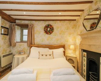 Tannery Cottage - Burford - Bedroom