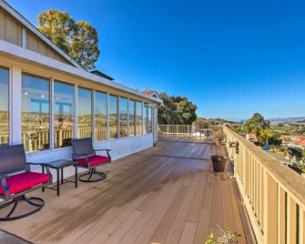 Retro House with Deck and Arroyo Grande View - Arroyo Grande - Balcony