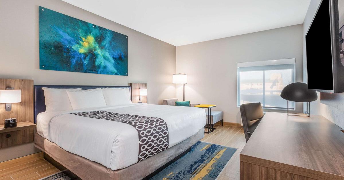 La Quinta Inn & Suites by Wyndham Galveston West Seawall from 20