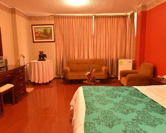 Hotel Makroz - Latacunga - Slaapkamer