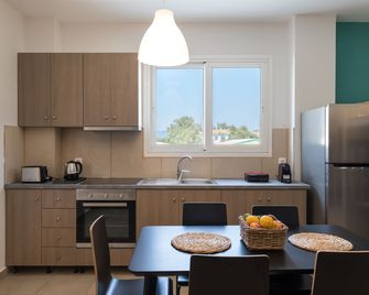 Local Hostel & Suites - Potamós - Cuisine