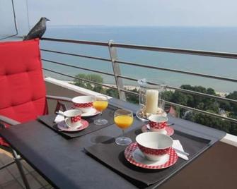 Seeblick Apartment in Plaza Maritim Residenz - Timmendorfer Strand - Balkon