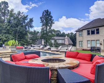 The Rezort-Ideal For Exclusive Events Feat. Pool, Gym, Fire Pit & More! - Lawrenceville - Patio