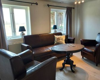 Älgbergets Bed & Breakfast - Stenungsund - Vardagsrum