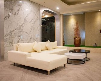 Ohya Chain Boutique Motel Taoyuan - Taoyuan City - לובי