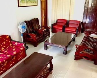 The Exotic Baguio Home - Baguio - Living room