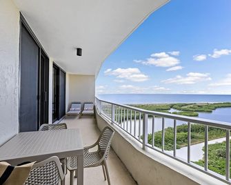 Beachfront penthouse with spectacular views and pool - Marco Island - Balcony
