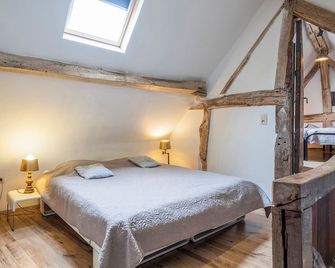 Authentic apartment in Voeren - Voeren - Schlafzimmer