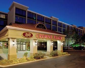 Crowne Plaza Cleveland Airport By IHG - Middleburg Heights - Budova