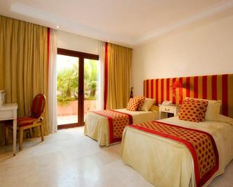 Bahía Beach Apartments Estepona - Estepona - Slaapkamer