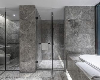 Zhonghui Hotel - Huzhou - Bedroom