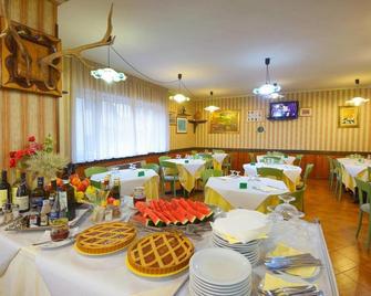 Hotel Holidays - Villetta Barrea - Restaurant