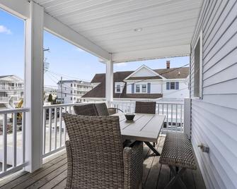 414 E 17th Ave, 2nd Floor - North Wildwood - Balcony