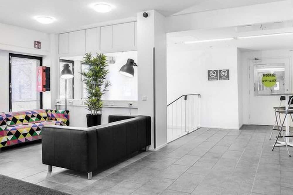 Forenom Hostel Vantaa Aviapolis - Vantaa - Recepción
