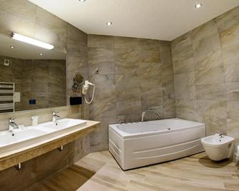 Hot Springs Medical And Spa - Banya (Blagoevgrad) - Bathroom