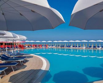 Il Poggio Di Tropea - Parghelia - Pool