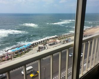 Royal Crown Alexandria Hotel - Αλεξάνδρεια - Μπαλκόνι