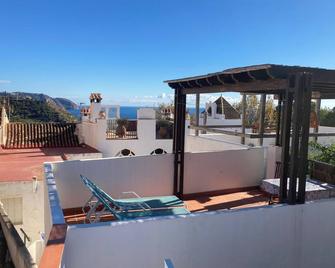 Village house with large rooftop terrace near the beach - Nerja - Balcon