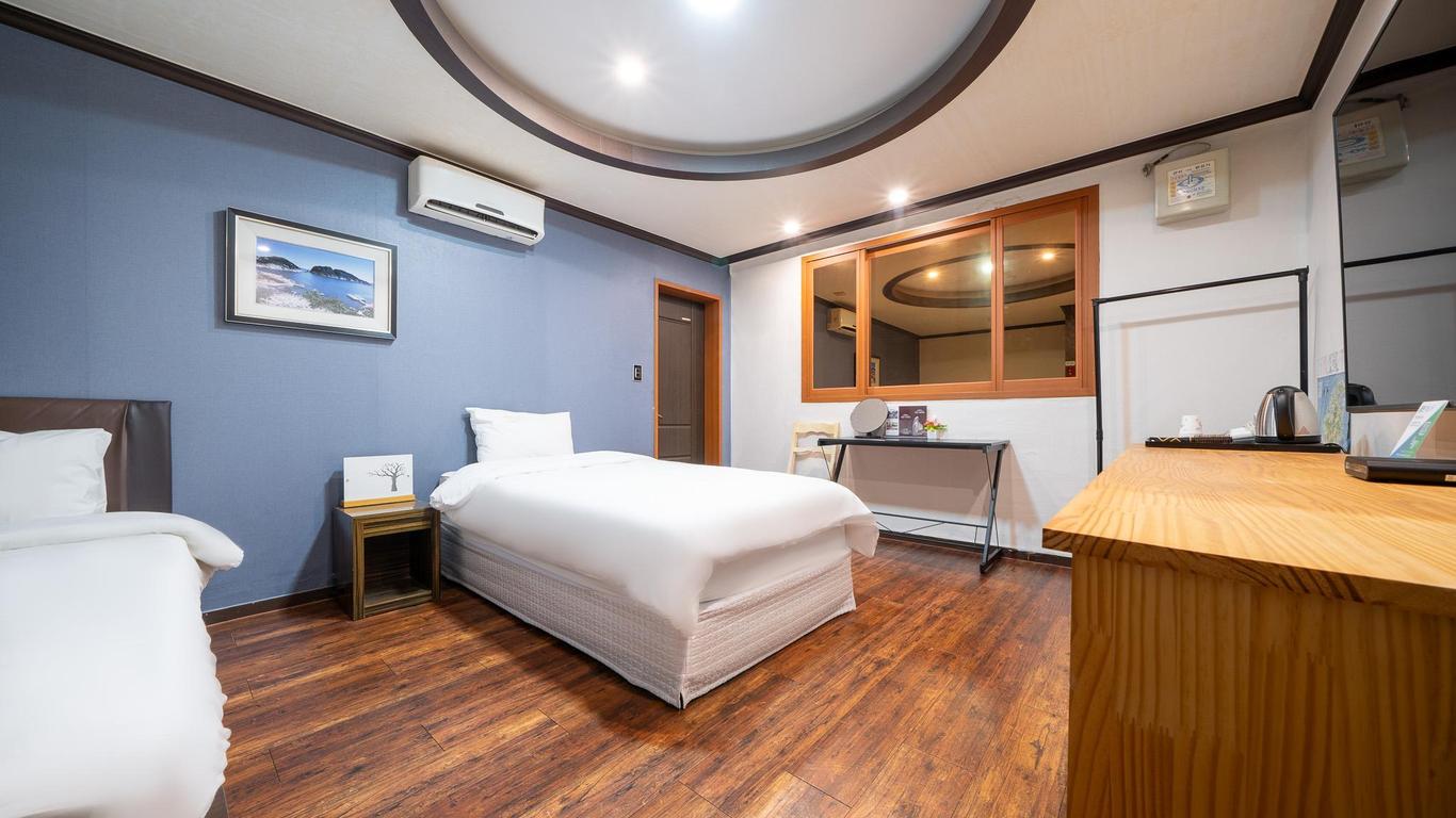 Geojedo Okpo Cnc Hotel