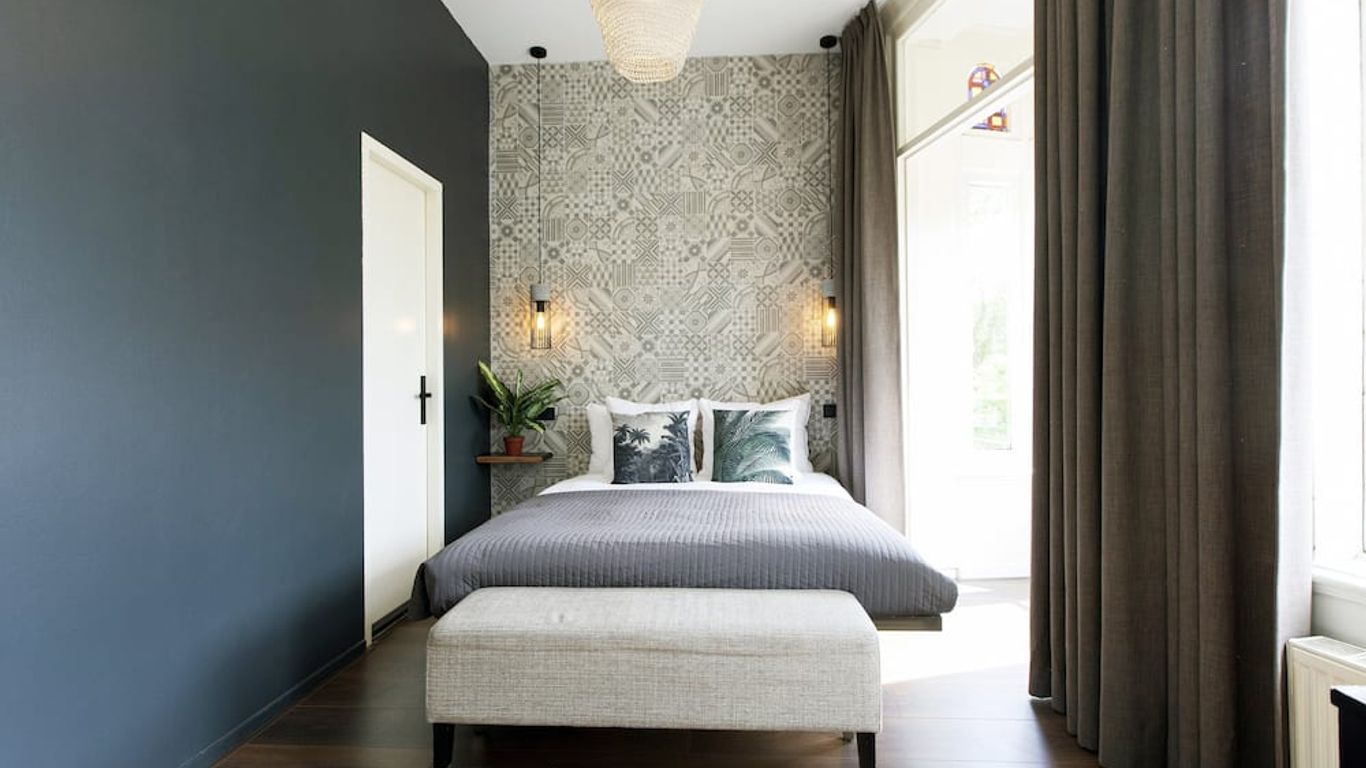 Quentin Amsterdam Hotel